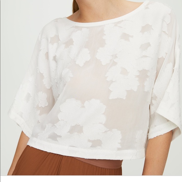 Aritzia Wilfred Pink Oversized Blayze Top floral - Picture 3 of 14